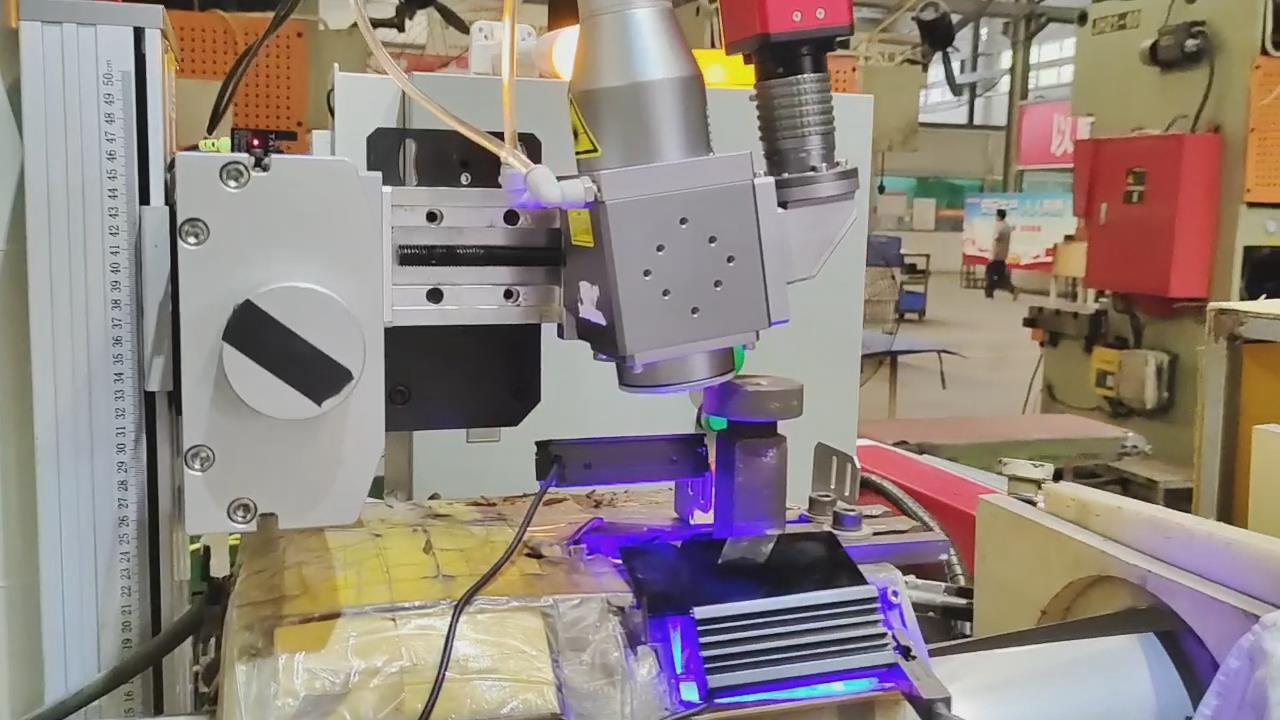 檢查激光焊接用什么傳感器